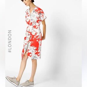 NWT Closet London Floral Dress in Red/orange and White size 6